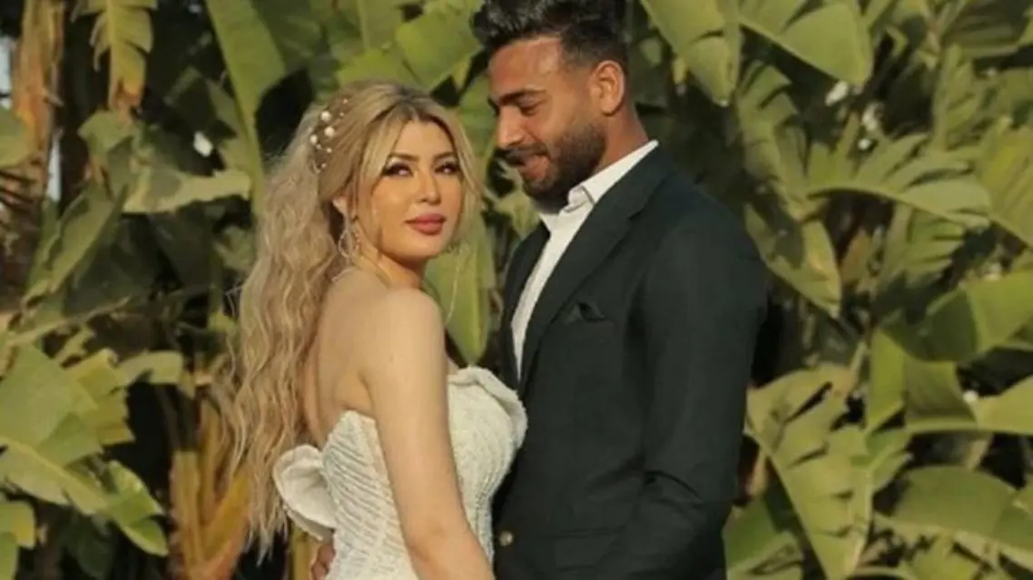 سبب انفصال محمد ابو جبل وزوجته ملكة جمال الجزائر