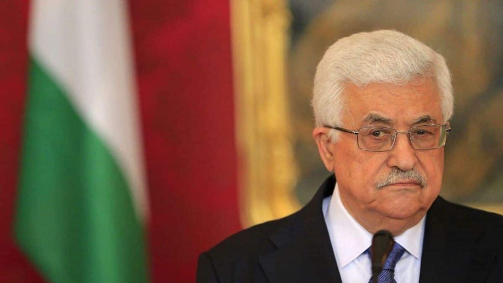 كم سنة حكم محمود عباس؟