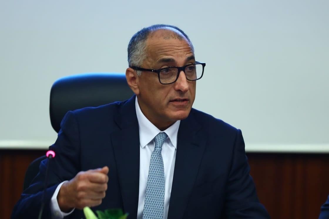 سبب استقالة طارق عامر من رئاسة البنك المركزي