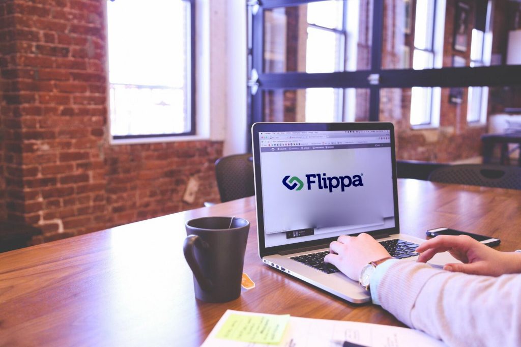 ما هو موقع flippa وطرق الربح من خلاله Flippa.com