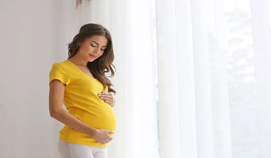 متى تستطيع المرأة الحمل بعد الدورة الشهرية؟