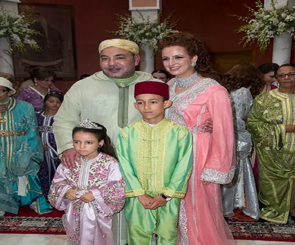 من هم ابناء الملك محمد السادس وكم اعمارهم
